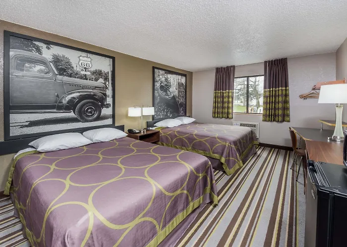 Super 8 By Wyndham Normal