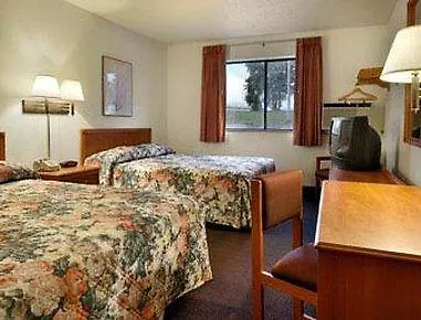 Super 8 By Wyndham Normal 2*